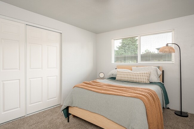 Pacific Village | Dormitorio