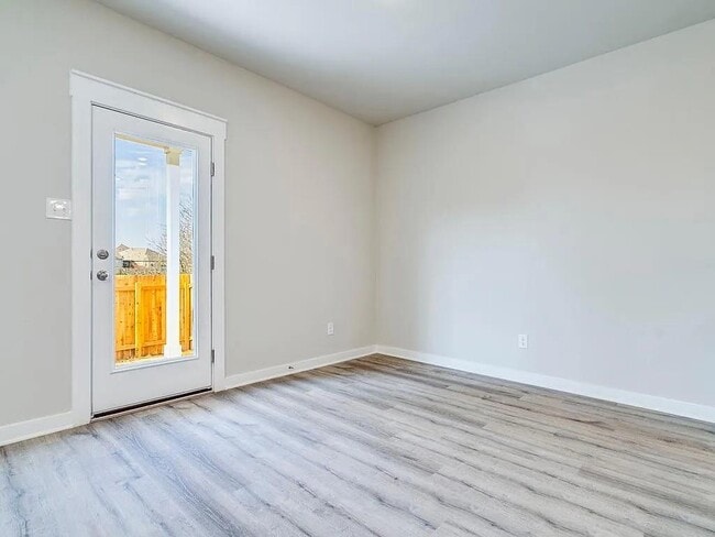 Photo - 515 Fieldwood Dr