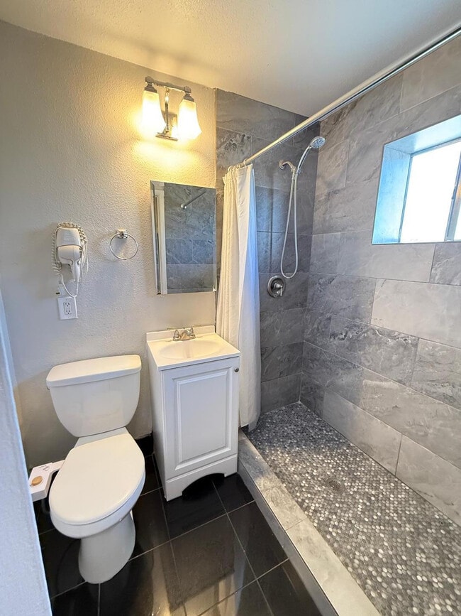 Photo - 825 N 2nd Ave Unidad Apt 14