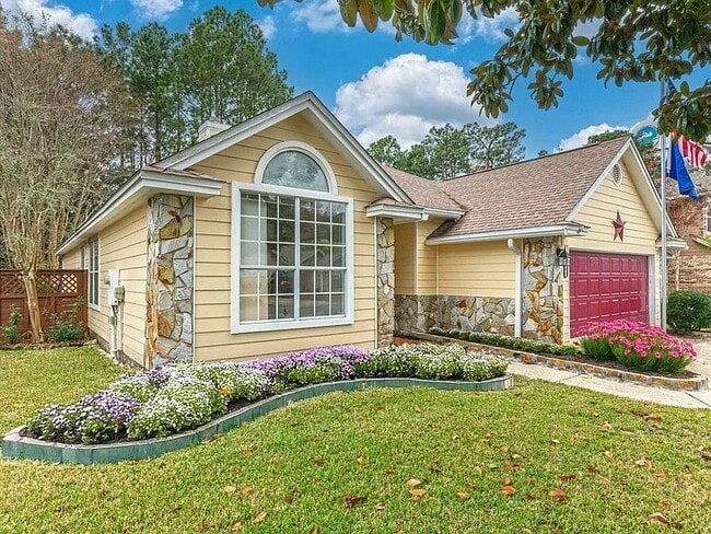 Photo - 1905 Mistral Ln W