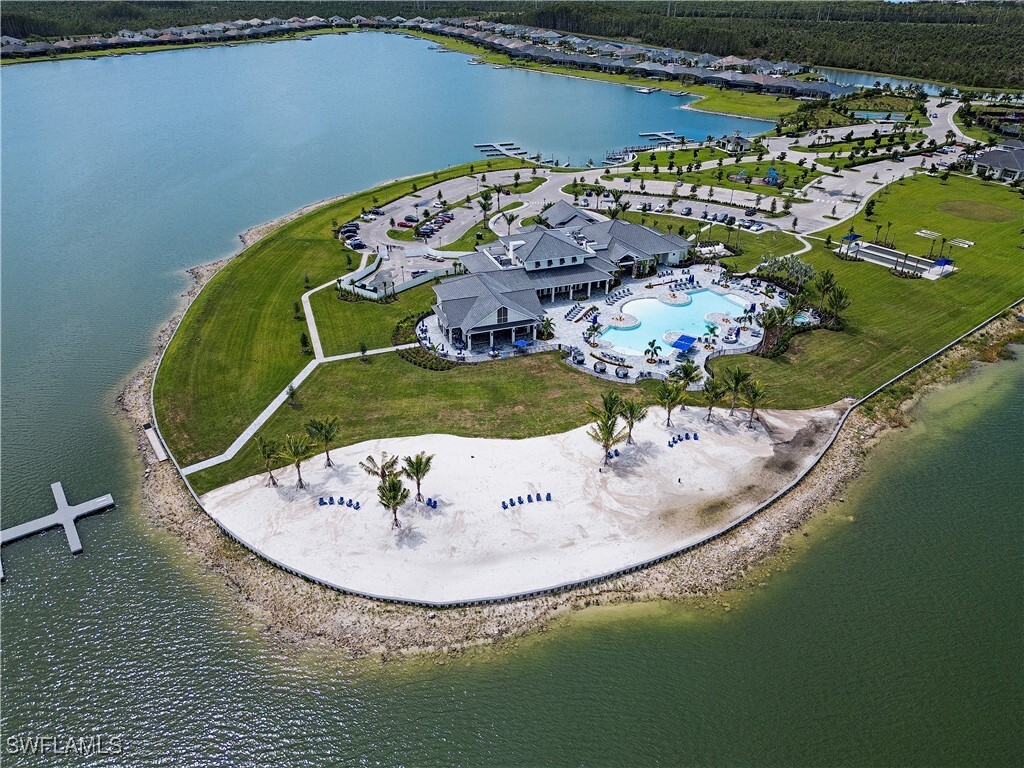 Photo - 18354 Blue Eye Loop