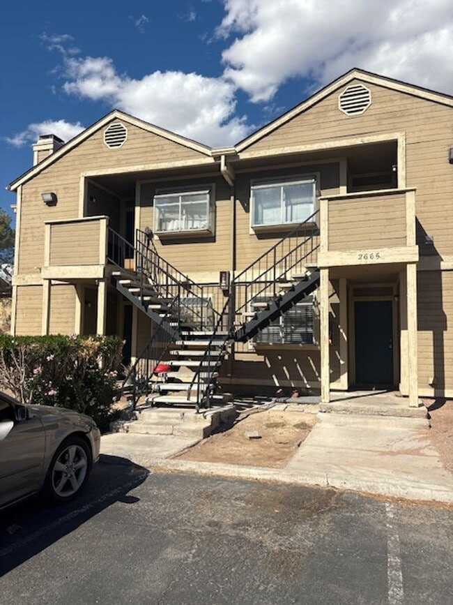 Building Photo - 2665 Bryandouglas Dr Unit 2/B