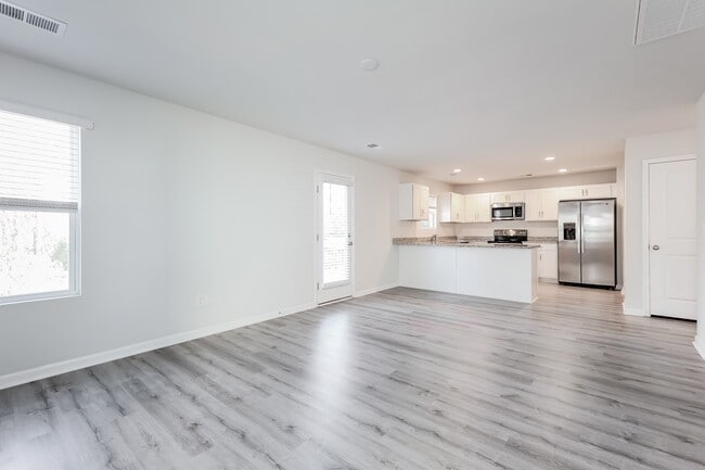 Photo - 620 Millsgate Cir