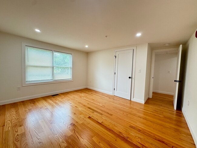 Photo - 296 Washington St Unit A