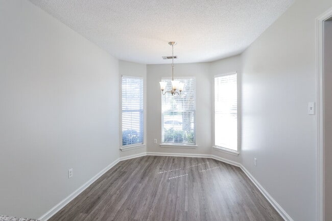 Photo - 10104 Cross Hill Dr