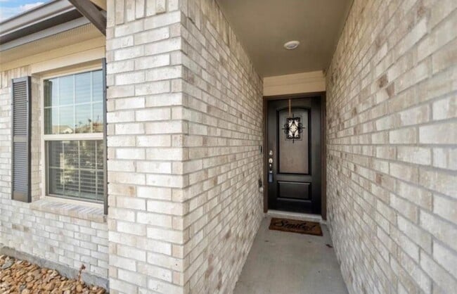 Photo - 3011 Azalea Pt