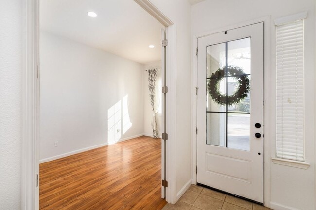 Photo - 3350 W Stewart Ave