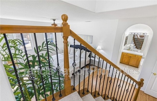 Photo - 33422 Scarborough Ln