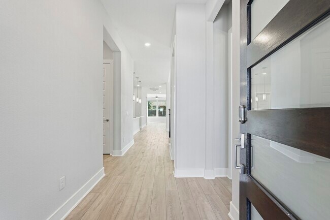 Photo - 15822 Pilot Knob Dr