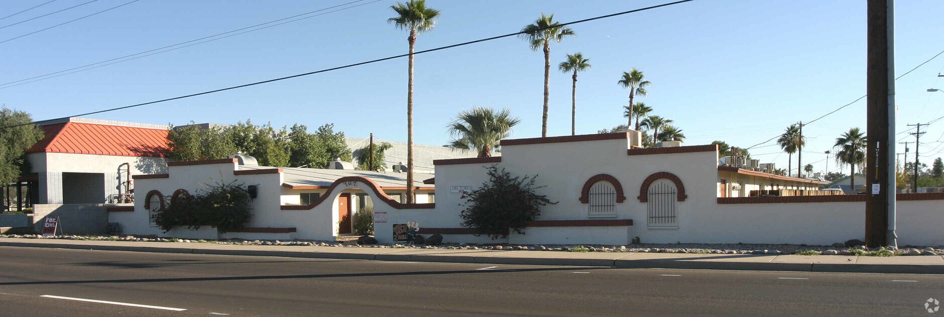 Del Toro - Del Toro Apartments