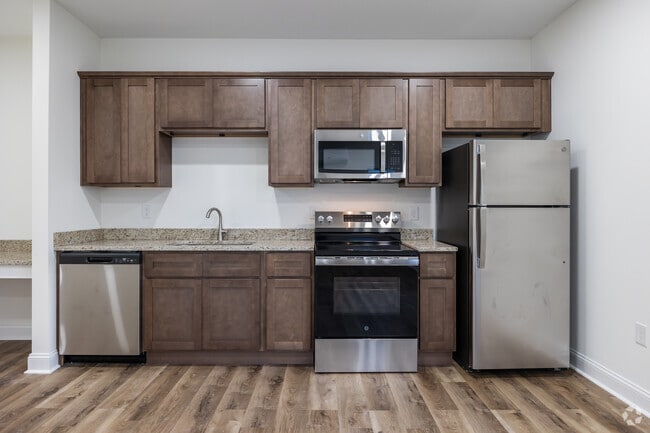 1BR, 1BA - 700SF - Kitchen