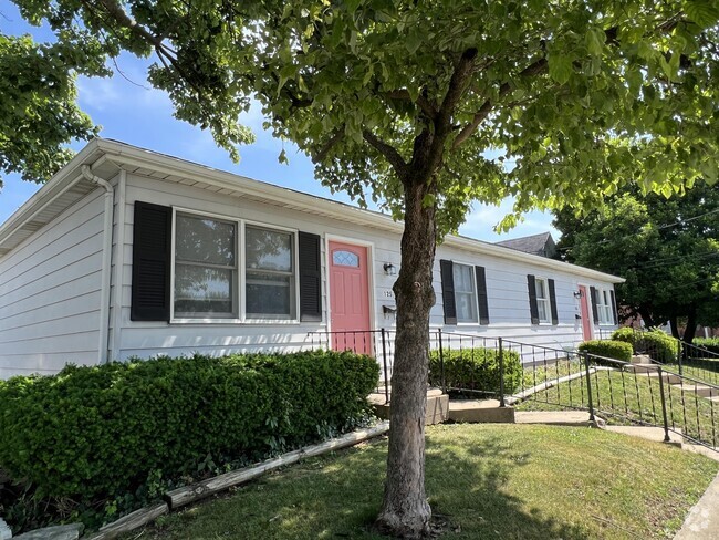Building Photo - 125 Daniel Biggs Dr Rental