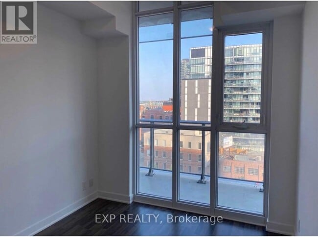 Photo - 120 Parliament St Unité #811