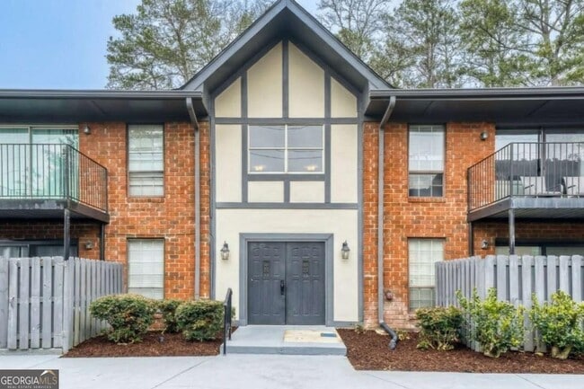 Building Photo - 6851 Roswell Rd Unit A5