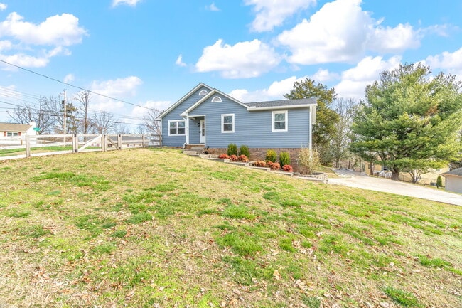 Photo - 5712 Walden Woods Ct NW
