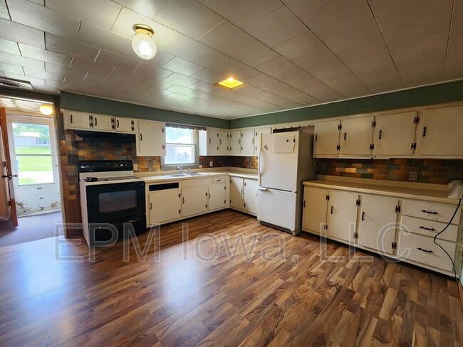 Building Photo - 816 5th Ave NE Rental