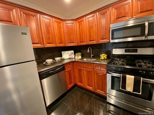 Photo - 305 Brook Ave Unit 305-2A