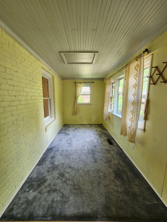 Photo - 103 Gibbs St