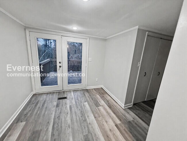 Photo - 4905 Scenic View Dr