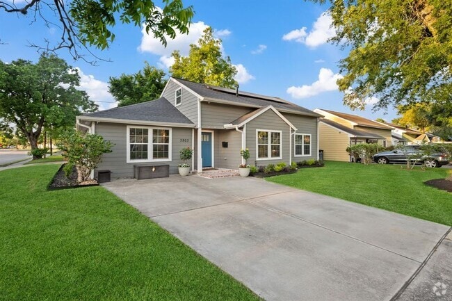 Building Photo - 3803 Zephyr St Rental