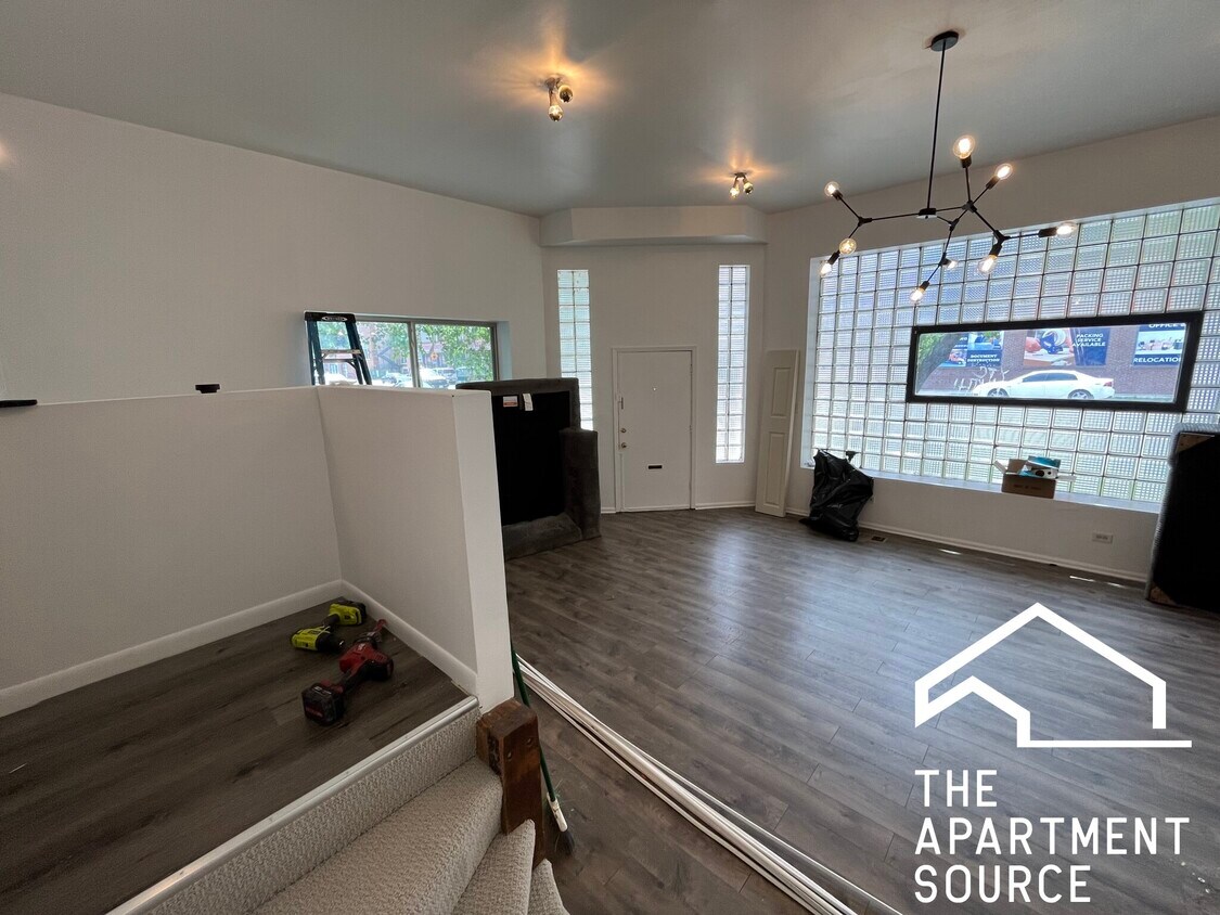 Photo - 2732 W Chicago Ave (Chicago, IL)