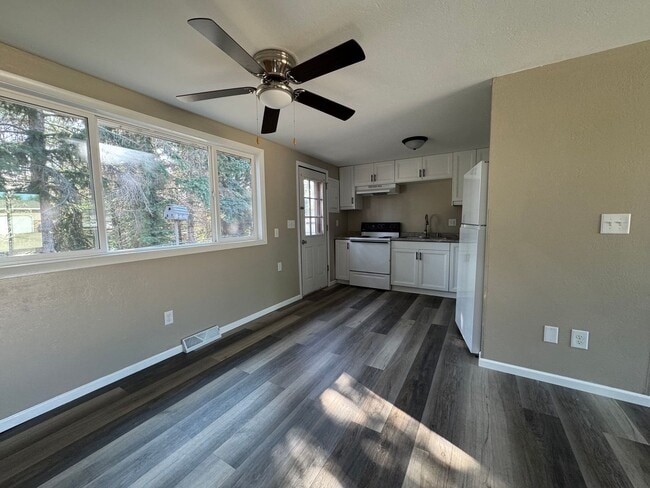 Photo - 3 Bedroom Home