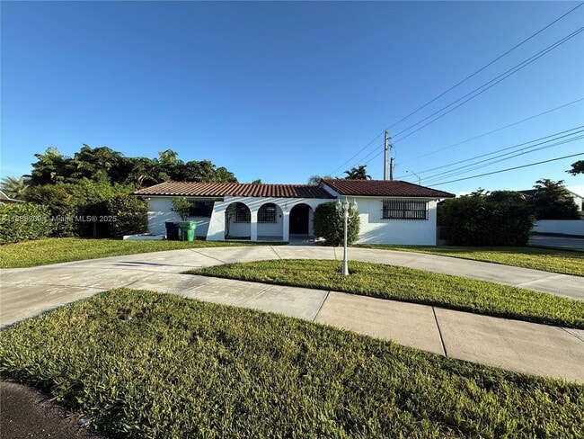 Building Photo - 10701 SW 68th St