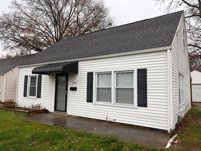 390 Victor Ave