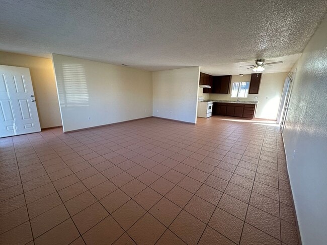 Photo - 13915 Spruce St Unidad C