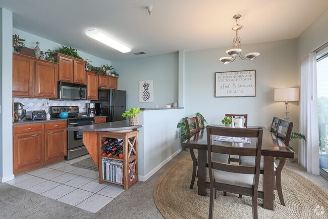 2 BR, 2 BA - Dining Room