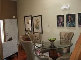 Modern Dining Area - 3172 Windchase Blvd