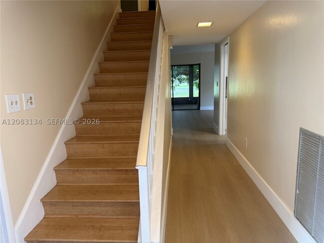 Photo - 19233 E Lake Dr