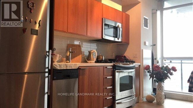 Photo - 318 King St E Unit 1012