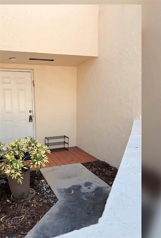 Photo - 8014 NW 15th Manor Unidad 8014