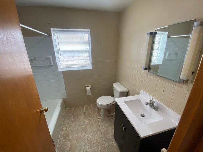 Photo - 402 W Park Ave Unit 3