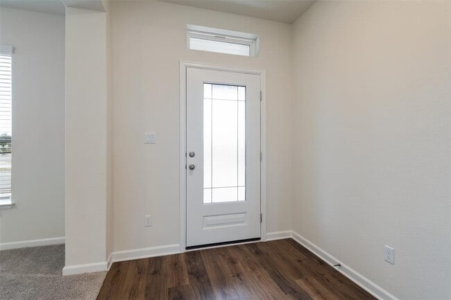 Photo - 801 Simmental Loop