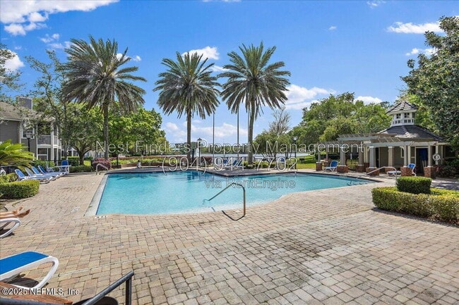 Building Photo - 10000 Gate Pkwy N Unit 1015