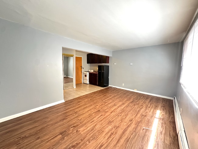 Building Photo - 1456 N Prospect Ave Rental