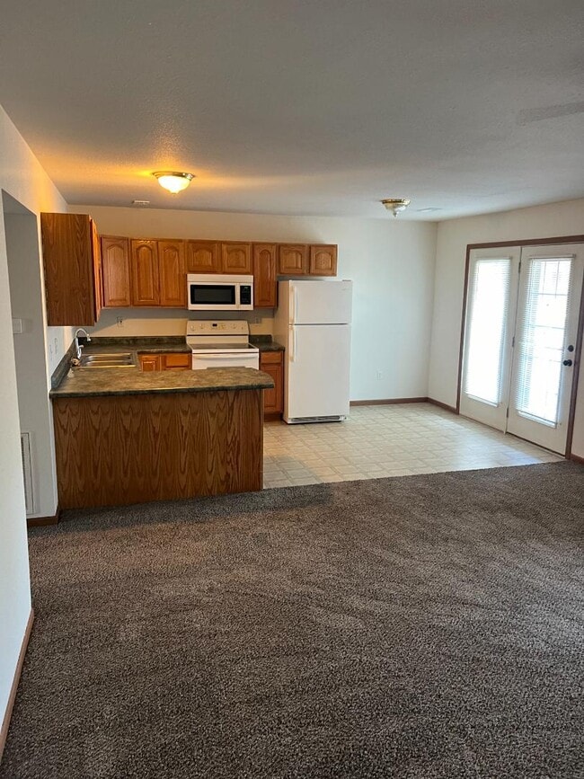 Photo - 100 Aldergate St