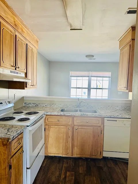 4062 Cedars Pkwy