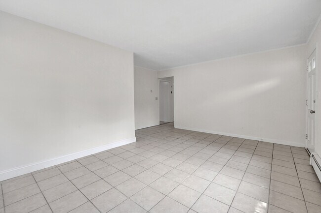 Photo - 46 Daniel Dr