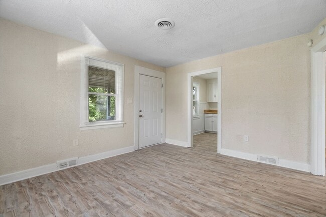 Photo - Portsmouth 2 bedroom -Ready Now