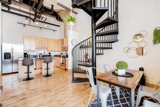 AdlerFrame Lofts