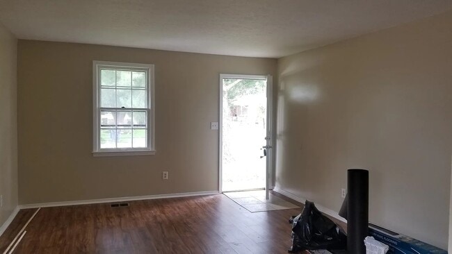 Photo - 4903 De Priest Ct