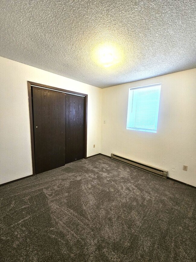 747 Glenarm St Unit 1