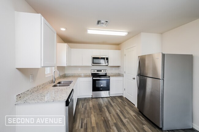 Photo - 1025 Halby Ave S