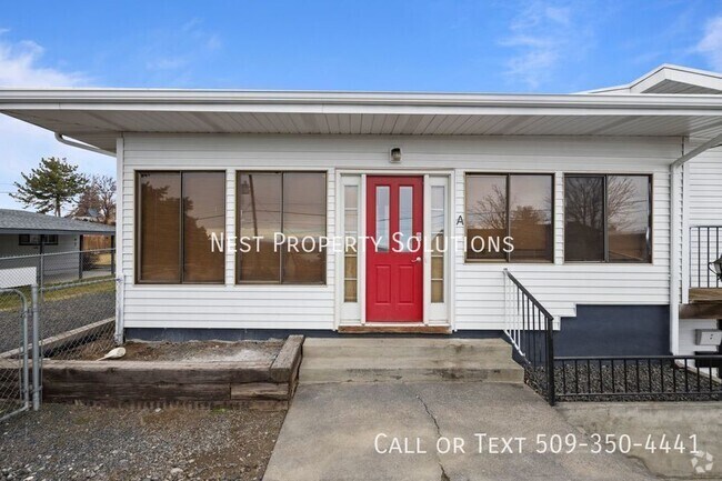 Building Photo - 1221 S Baker St Unit A Rental