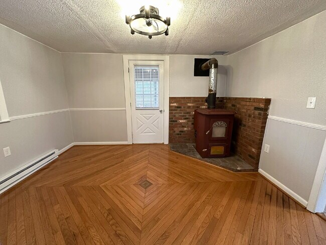 Updated 3 Bedroom Duplex in Finksburg