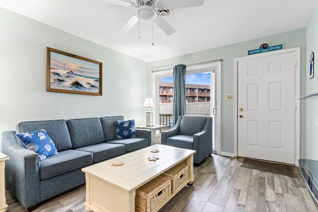 14409 Lighthouse Ave Unit 6