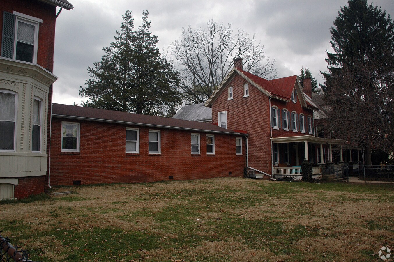 Photo - 419-425 S Walnut St